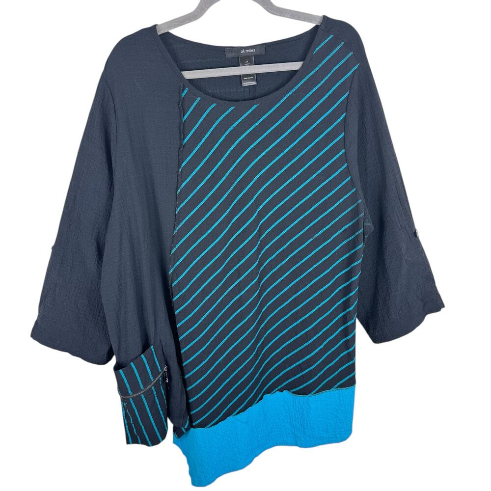 Ali Miles Funky Blue Black Asymmetrical 3/4 Roll Tab Sleeve Crinkle Blouse 2X